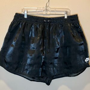 NWOT Nike Plus Size 2X Black Athletic Shorts